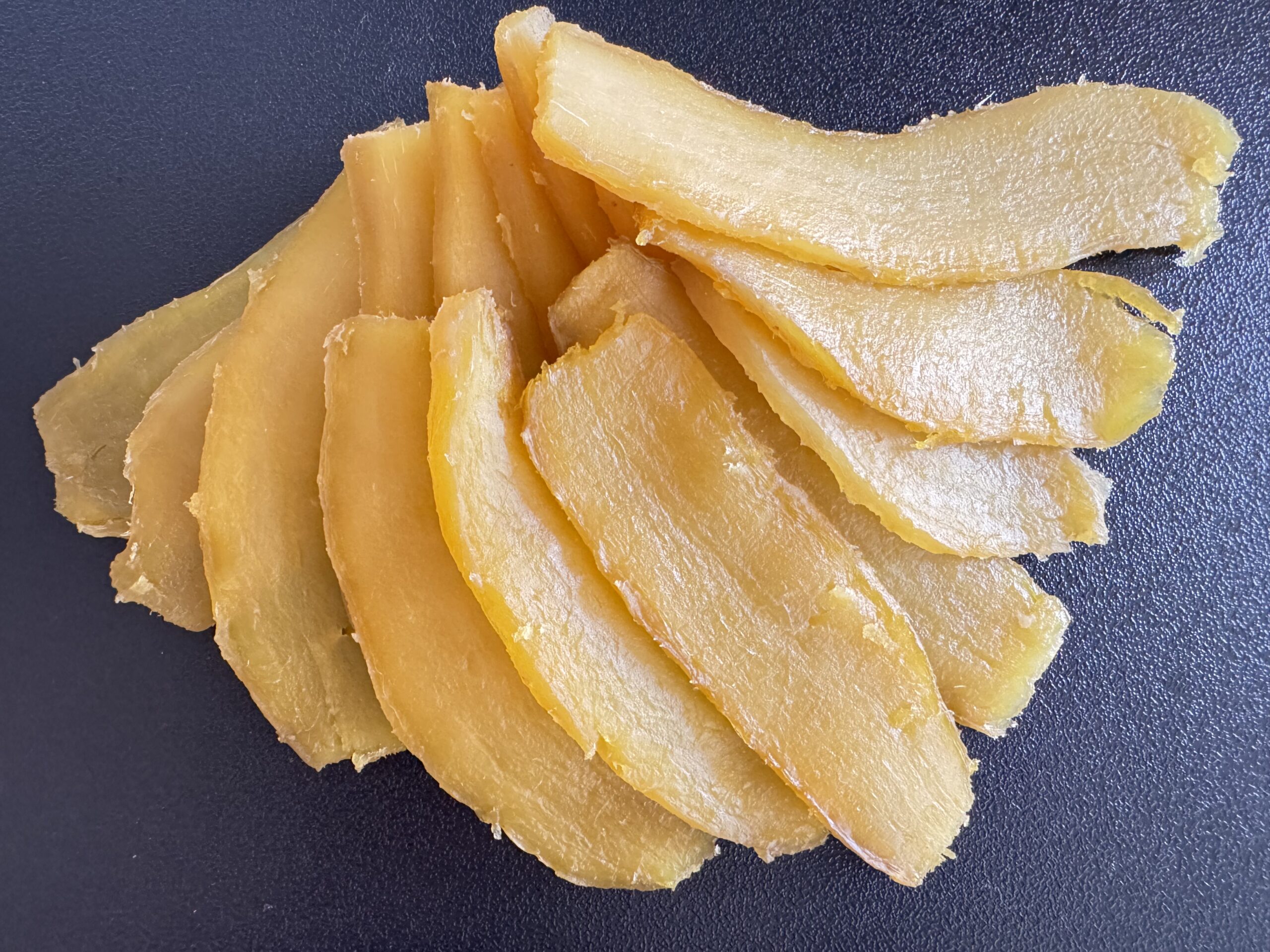 毎年恒例、干し芋作りました🍠